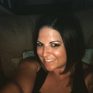 Meet your Posher, Angie